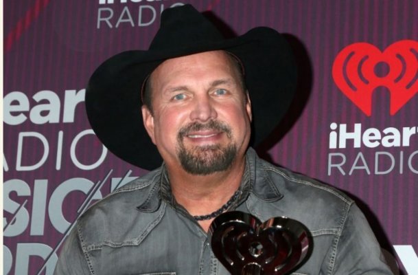 Cântărețul de muzică country Garth Brooks, acuzații care îi pot înfunda cariera