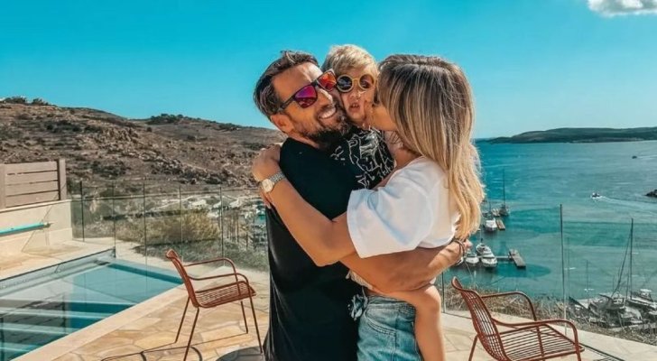 Dani Oțil a fost vizitat în Malta de Gabriela Prisăcariu și fiul lor