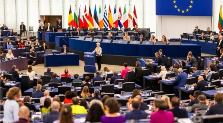 Parlamentul European a adoptat o rezoluţie care condamnă operaţiunile hibride ale Rusiei în Republica Moldova