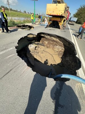 RAJA: Constructorul a ignorat măsurile de protecție, fapt ce a dus la avarierea conductei și surparea carosabilului dintre Lumina și Năvodari