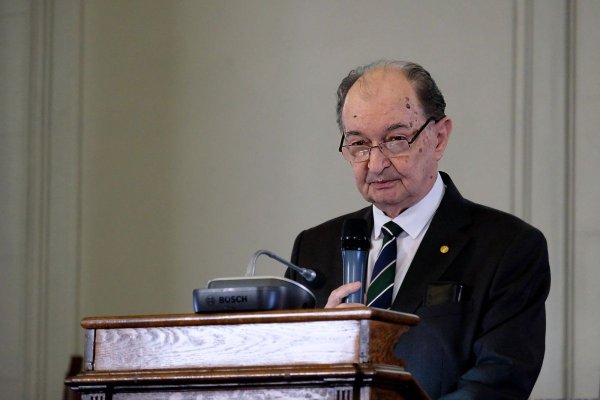 A murit academicianul Bogdan C. Simionescu, o personalitate marcantă a chimiei româneşti şi internaţionale