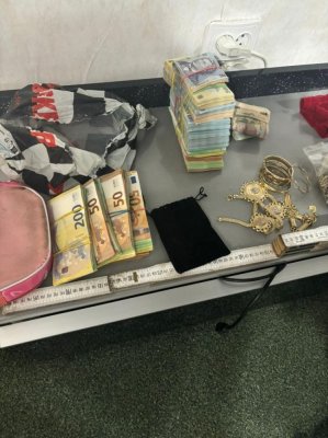 Percheziții în casa cămătarului Zabar 