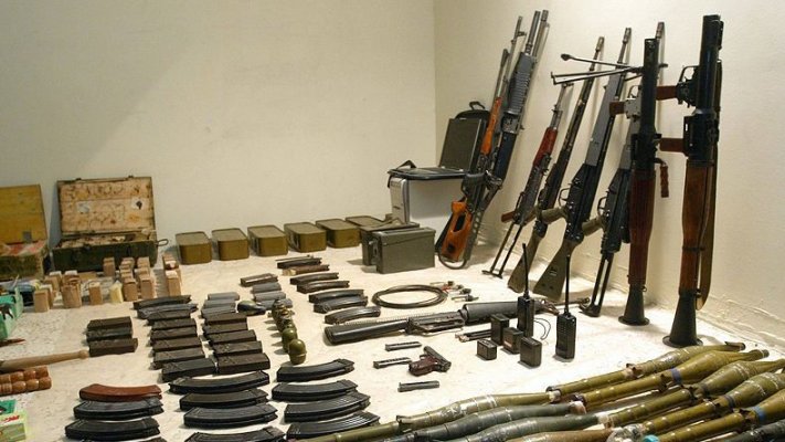 Arsenal de arme și muniție, găsit la domiciliile unor persoane din județul Tulcea