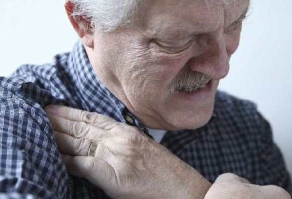 Medic: Artrita reumatoidă poate crește riscul de cancer de sânge