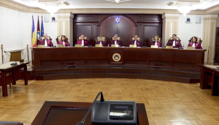 CCR va dezbate marţi, de la ora 17.00, contestaţiile privind candidaturile la alegerile prezidenţiale