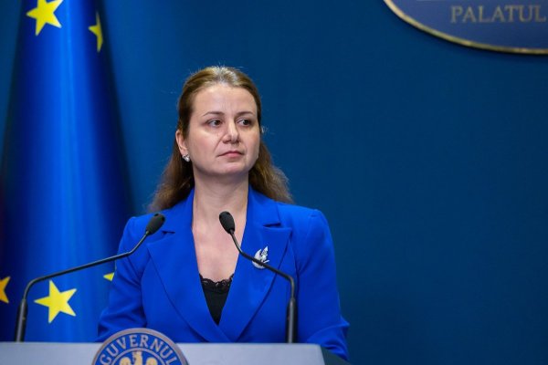 Ministrul Educației visează cu ochii deschiși: Salariile profesorilor vor ajunge la nivelul medicilor