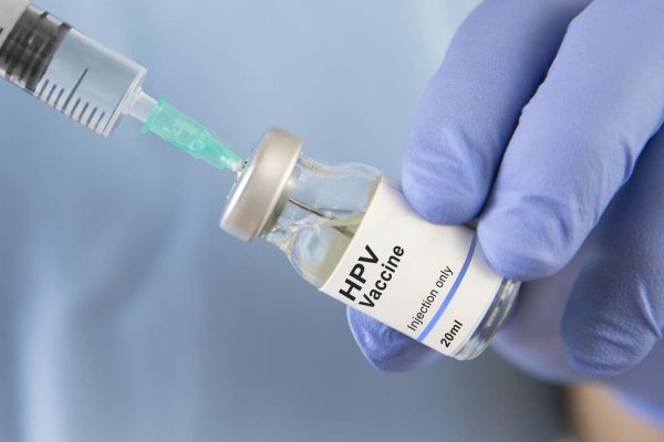 Medic specialist: HPV-ul este cel mai frecvent atât la femei, cât şi la bărbaţi şi la vârste din ce în ce mai tinere, chiar şi avansate