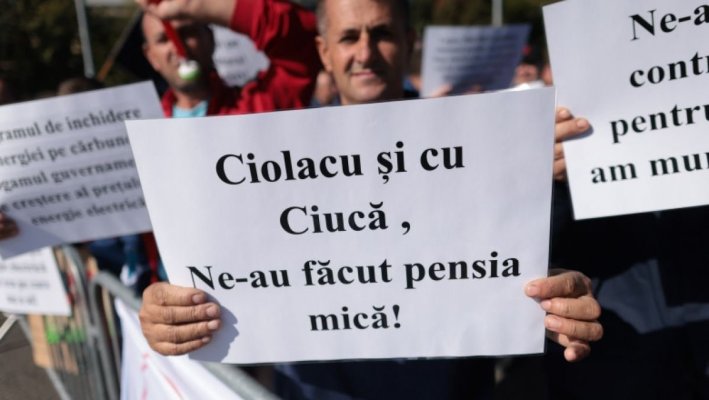 Zeci de mii de oameni vor protesta în fața Guvernului din cauza recalculării pensiilor 