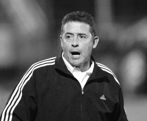 Doliu imens în fotbalul mondial!  Antrenorul Pedro Sarmiento a murit la vârsta de 68 de ani