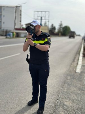 Acțiune a polițiștilor rutieri pentru respectarea regimului legal de viteză