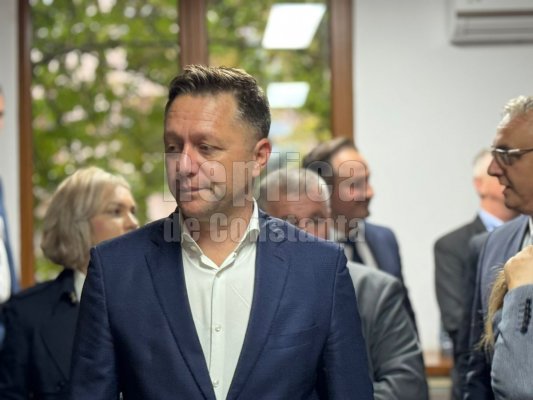 Robert Șerban, primarul din Eforie, vrea să bage 7 mil. de euro în reabilitarea teatrelor de vară! Merită?