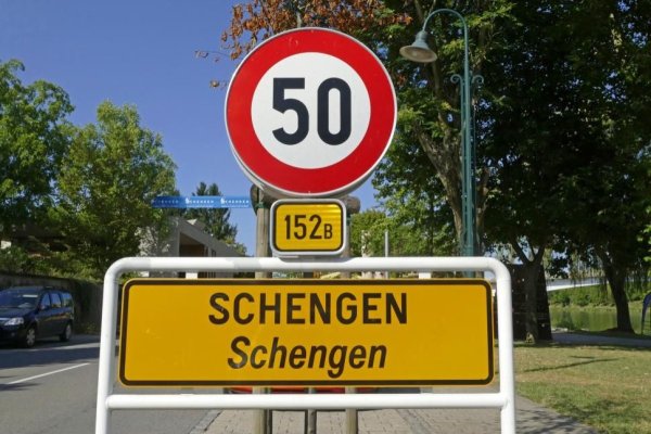 Consiliul JAI decide azi dacă România îndeplinește condițiile pentru a intra în Schengen terestru