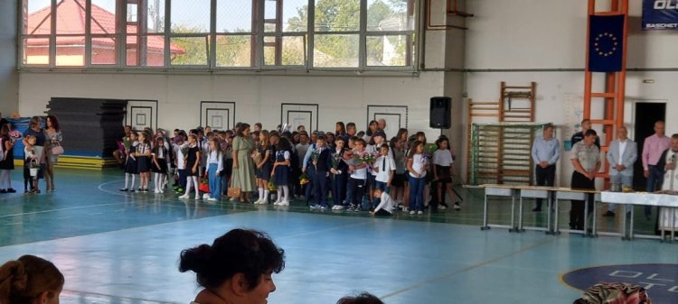 Primarul comunei Tuzla a fost prezent la deschiderea noului an școlar