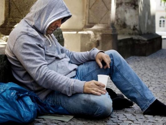 Cât câștigă un cerșetor român pe străzile Londrei în preajma sărbătorilor