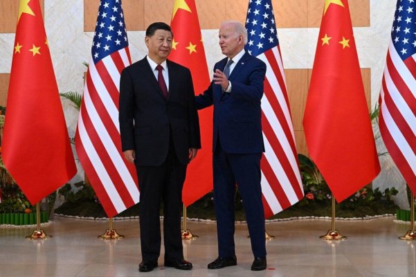 Cum l-a presat Xi Jinping pe Joe Biden în timpul unei întâlniri oficiale