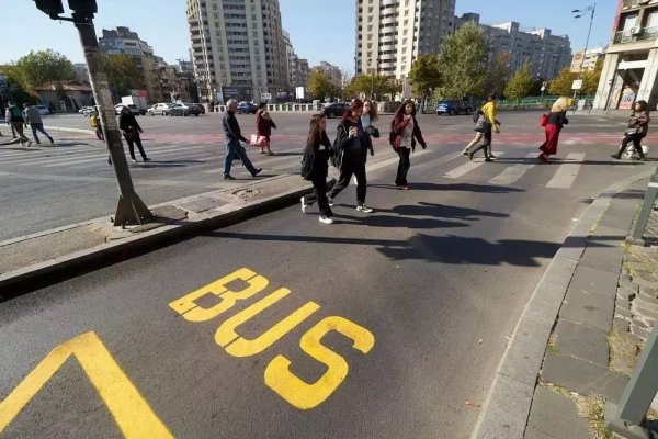 Tânără, agresată sexual într-o staţie de autobuz. Agresorul nu era la primul incident de acest fel