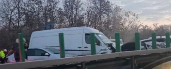 Accident in lant pe A3: 12 masini si 26 de persoane implicate, activat Planul Rosu. Video