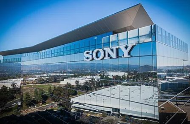 Sony propune lansarea unui nou tip de consolă portabilă