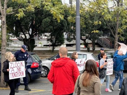 Sârbii protestează și cer demisia primului ministru după tragedia de la gara Novi Sad