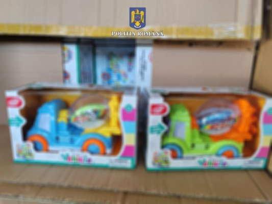 Container cu mărfuri contrafăcute, depistat de polițiști, în Portul Constanța Sud - Agigea