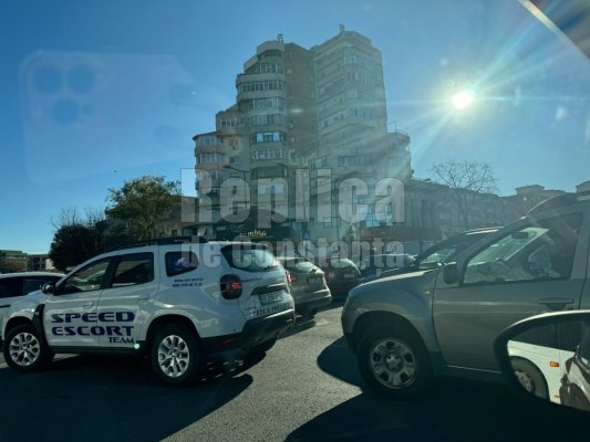 Atenție, șoferi! Semafoarele nu funcționează la Casa de Cultură! Video