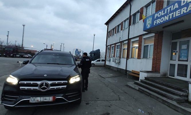 Autoturism de lux căutat de autoritățile din Franța, descoperit de poliţiştii de frontieră în Portul Constanța