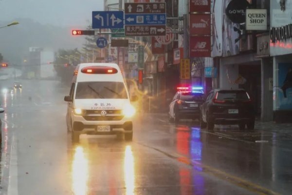 Atac terorist cu o mașină în China, soldat cu 35 de morți și 43 de răniți