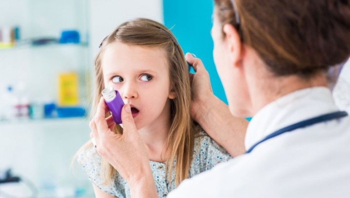 Copiii care suferă de astm pot avea probleme de memorie, arată o cercetare din SUA