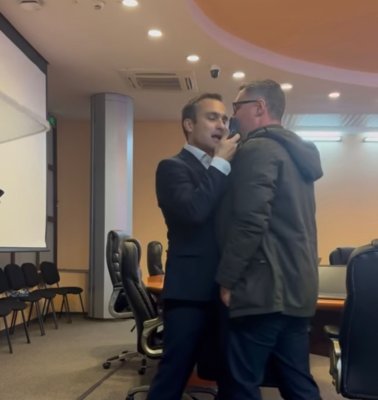 Scandal în mahala! Fostul primar al Brașovului și un deputat AUR la un pas de bătaie. Video 