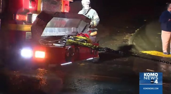 Un ciclon sever s-a abătut asupra nord-vestului Statelor Unite. Peste 500.000 de case afectate