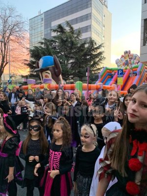 Bulevardul Tomis a fost scena unei petreceri de Halloween! Video