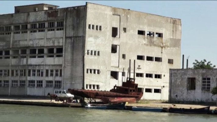 Fabrica de conserve de peşte din Sulina este un loc care inspiră tinerii artişti