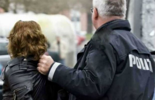 Protest inedit. O femeie s-a dezbrăcat şi a încercat să fure pruncul Iisus dintr-o basilică