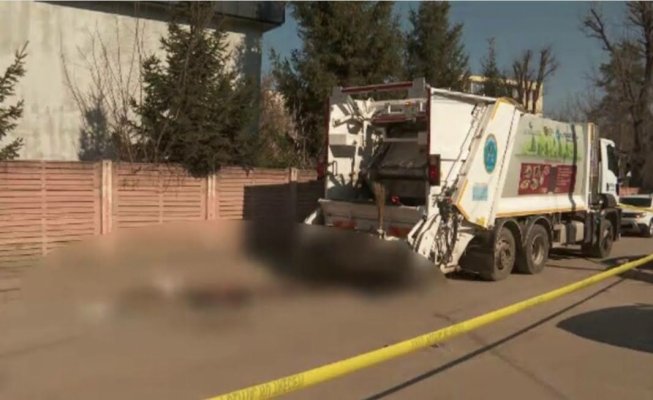 Sfârșit tragic pentru un bătrân de 60 de ani. Colegul de muncă l-a strivit cu mașina de gunoi 