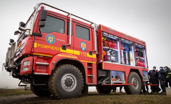 În acest weekend, pompierii au gestionat peste 4.200 de intervenții