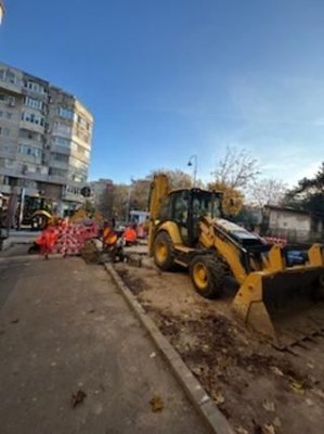 Echipele RAJA execută lucrări pentru conectarea noilor tronsoane la rețeaua de distribuție a apei