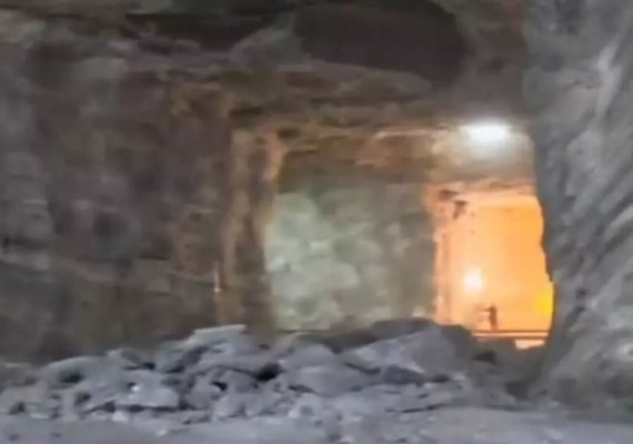 Incident grav la Salina Târgu Ocna: Mai mulți bolovani de sare au căzut pe traseul turiștilor