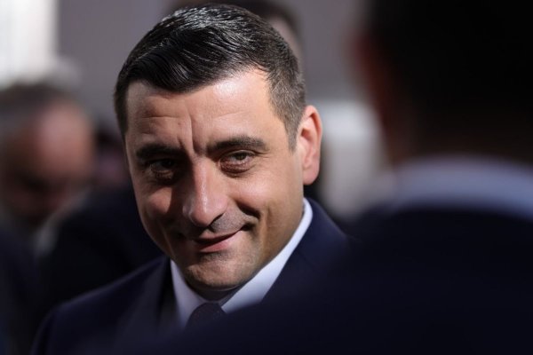 Tatăl lui George Simion ar fi intrat în casa unei judecătoare și ar fi amenințat-o cu moartea