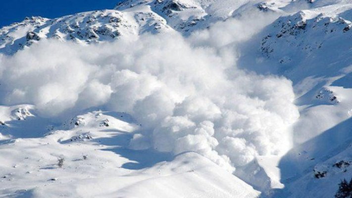 Avertismentul salvamontiștilor: Pericol de avalanșe pe Valea Prahovei!