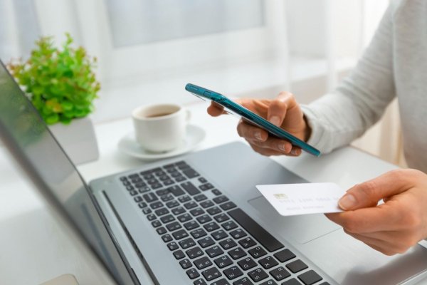 Cetățenii care au de depus sau eliberat documente la Primăria Constanța pot achita taxele online
