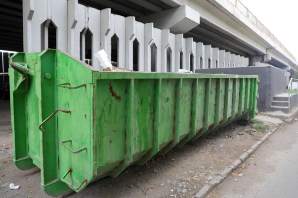  Nu abandonați deșeurile voluminoase în locuri neamenajate! 