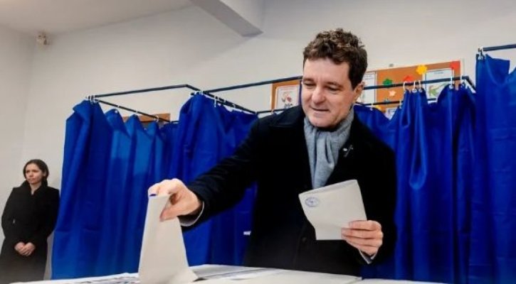 Nicușor Dan, gafă monumentală: „România e o republică parlamentară”