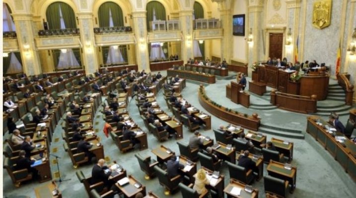 Diana Șoșoacă, Claudiu Târziu și Clotilde Armand au renunțat la mandatele de senator