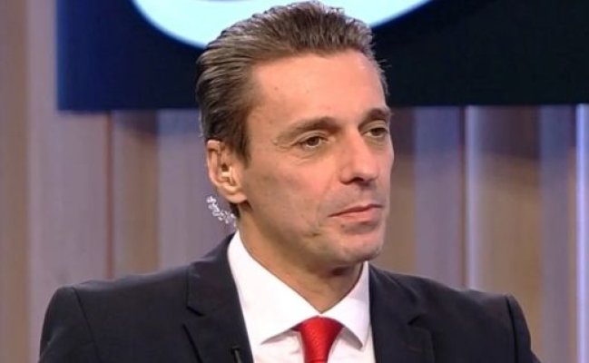Dat afară de la Antena 3. Mircea Badea, victima unui fake