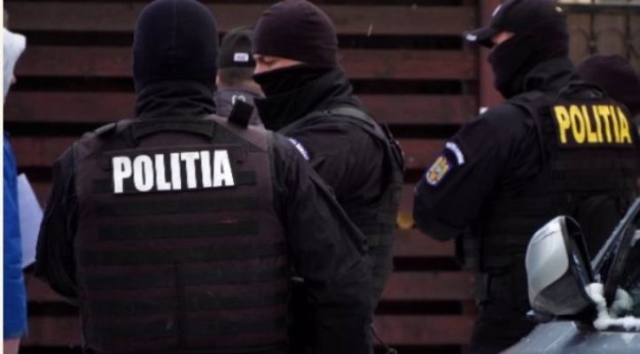 Criptomonede de 7 milioane de euro, descoperite pe numele lui Bogdan Peșchir. Polițiștii au descins la locuințele sale din Brașov