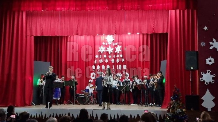 Spectacol de Crăciun la Palatul Copiilor. Video 