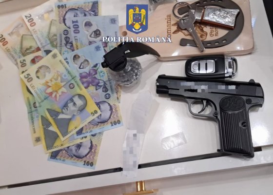 Descinderi la Hârșova! Peste 1.200 de articole pirotehnice din categoria F2, ridicate de polițiști