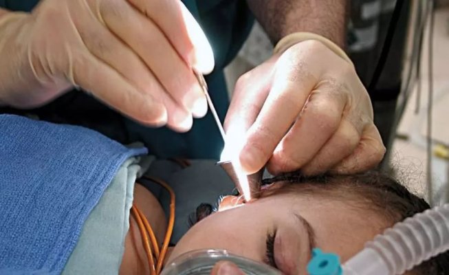 Lucruri pe care specialiștii în ORL le interzic. Obiceiuri care te pot face să-ți pierzi auzul