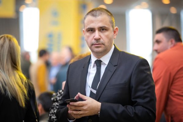 Dacă tot nu îl mai întreabă nimeni de sănătate în PNL Constanța, Septimiu Bourceanu... se ”consultă” singur  