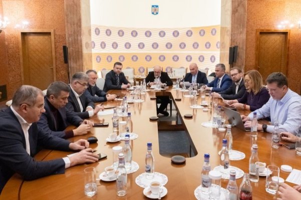 Impozitarea progresivă a marilor averi și taxe mai mici pe salarii, printre prevederile noului program de guvernare